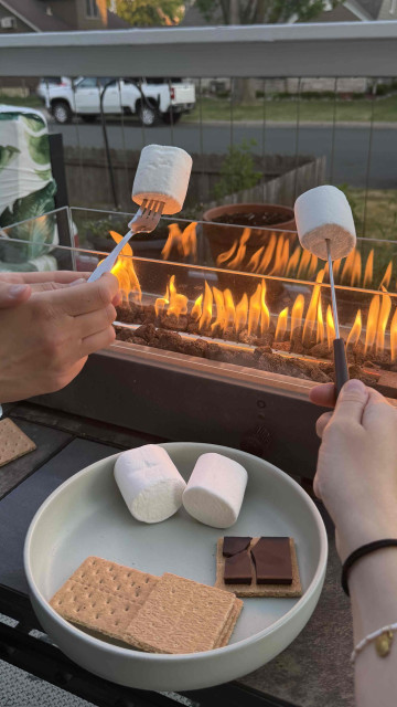 Préparer des s'mores