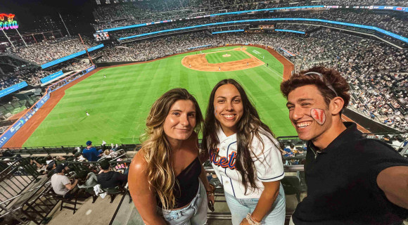 Élise au match de baseball